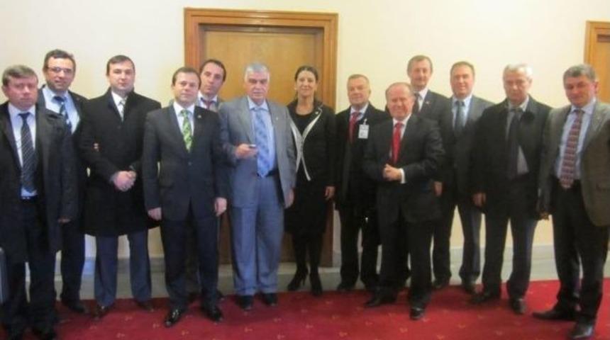 Şark&ouml;y&rsquo;e İki Yeni Ambulans