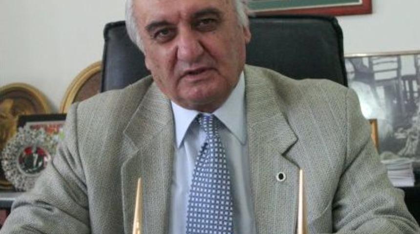 Selmanpakoğlu: Ter&ouml;ristlerle Değil, &Uuml;lkelerle G&ouml;r&uuml;ş&uuml;lmeli