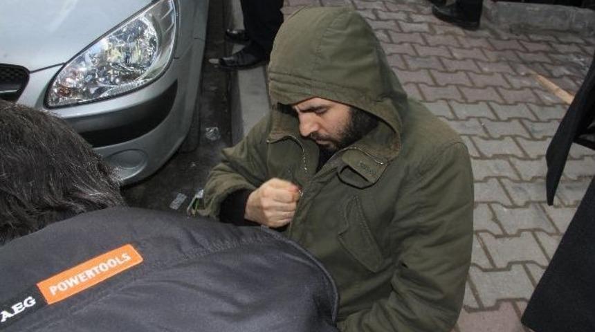 &Ccedil;ağlayan'da &ccedil;atışma; 1 &ouml;l&uuml;, 4 yaralı