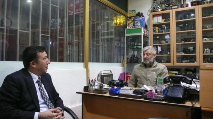 2 Bin 500 Par&ccedil;adan Oluşan Tarihi Fotoğraf Makinesi Koleksiyonu Milletvekilini Şaşırttı