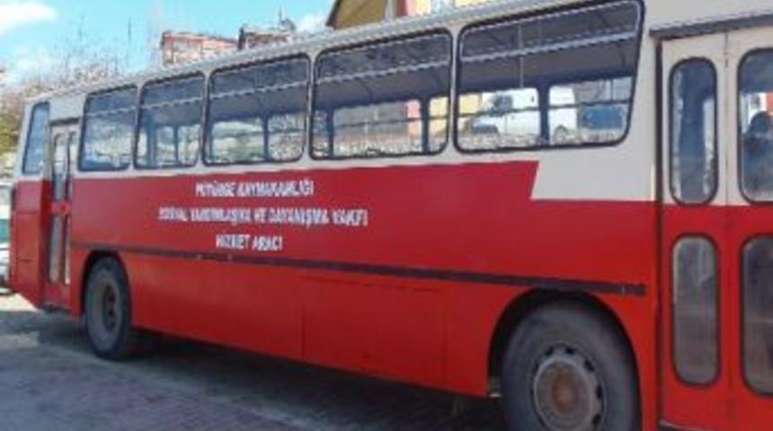 P&uuml;t&uuml;rge Kaymakamlığı'na Otob&uuml;s Hibe Edildi