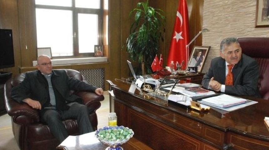 Kayimder Y&ouml;netim Kurulu Melikgazi Belediyesini Ziyaret Etti