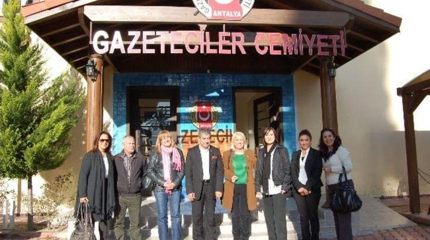 Agc&rsquo;den Sarı Melekler'e Tam Destek