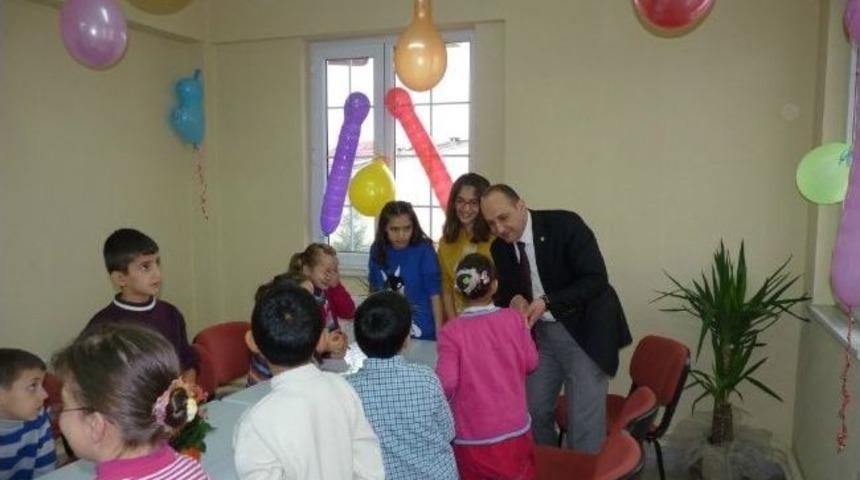 &Ccedil;ocukevlerinde Kalan &Ccedil;ocukların Başarıları &Ouml;d&uuml;llendirildi