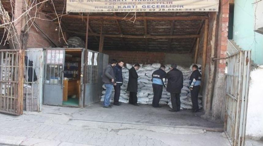 Kula'da K&ouml;m&uuml;r Satan İşletmeler Denetlendi