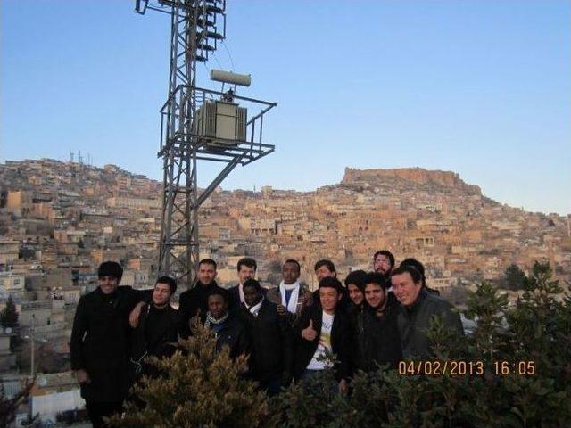 16 Ülkeden 16 Genç Mardin’de 1