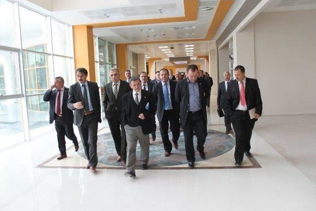 Yeni Meclis Salonu Dualarla A&ccedil;ıldı 1