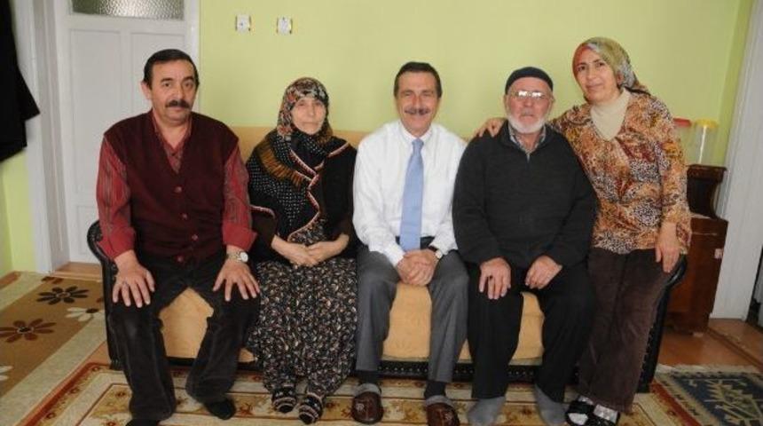 Başkan Ata&ccedil;&rsquo;tan Ev Ziyareti