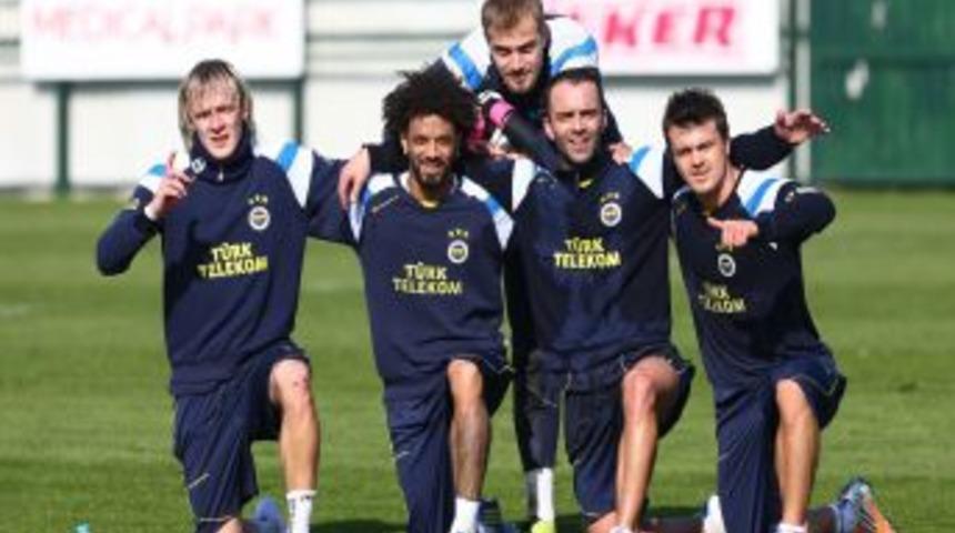 Fenerbah&ccedil;e'de Mersin İdmanyurdu Ma&ccedil;ı Hazırlıkları S&uuml;r&uuml;yor