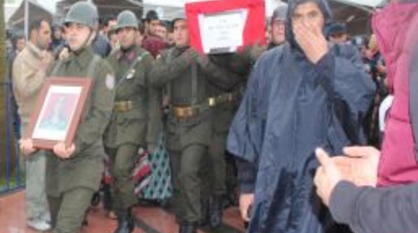Hataylı Şehit Yelman G&ouml;zyaşlarıyla Toprağa Verildi
