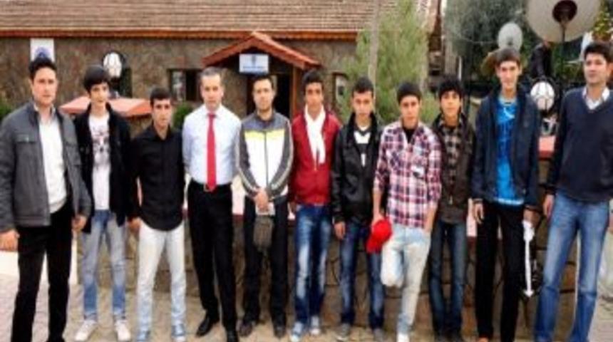 Sarıg&ouml;l&rsquo;den 13 &Ccedil;ocuk Milli Ma&ccedil;a G&ouml;t&uuml;r&uuml;ld&uuml;