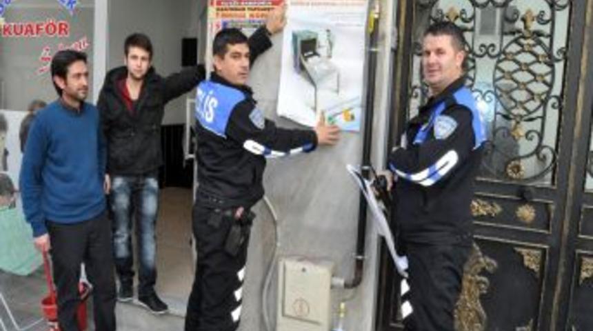 Emniyet, Internetin Zararlarına Dikkat &Ccedil;ekti