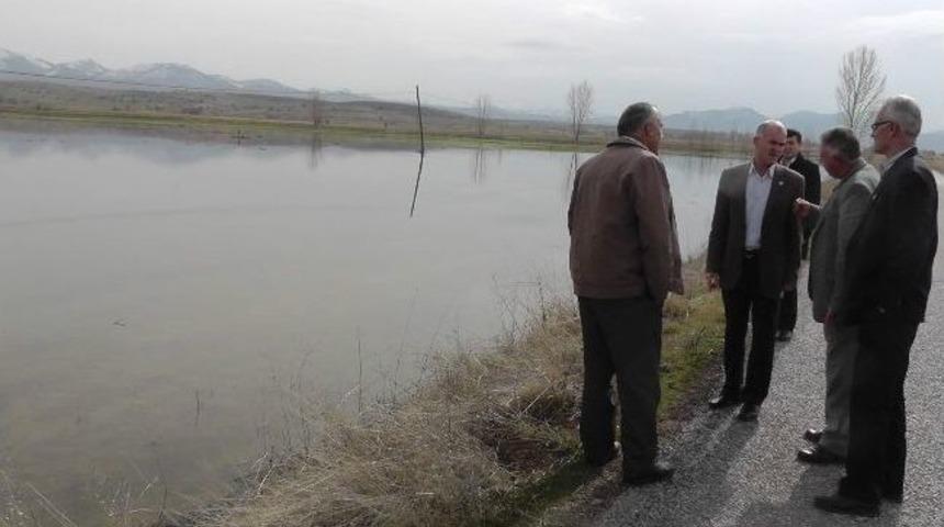 Ekili Alanların Sular Altında Kalması Endişelendiriyor