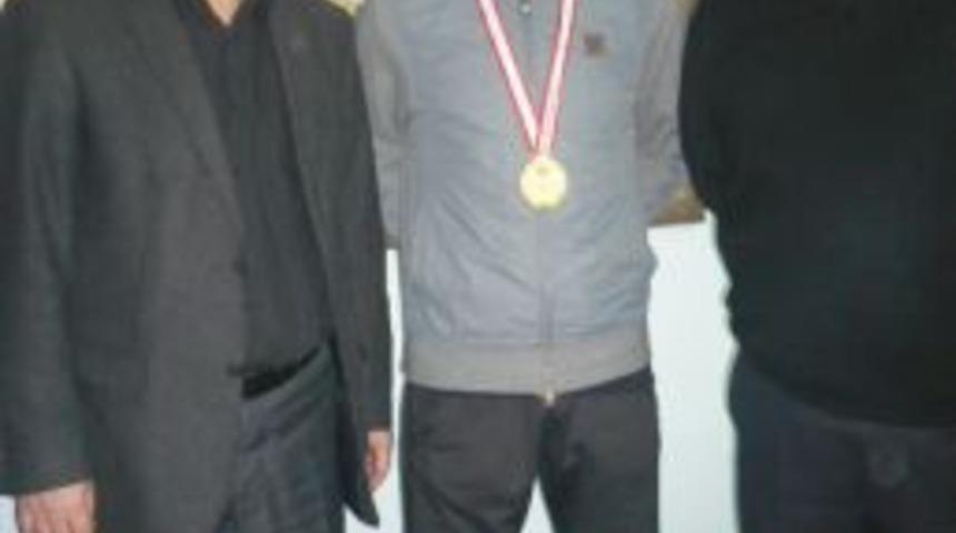 Emre Aşkar, Yarı Maratonda Kozlu İ&ccedil;in Koşacak