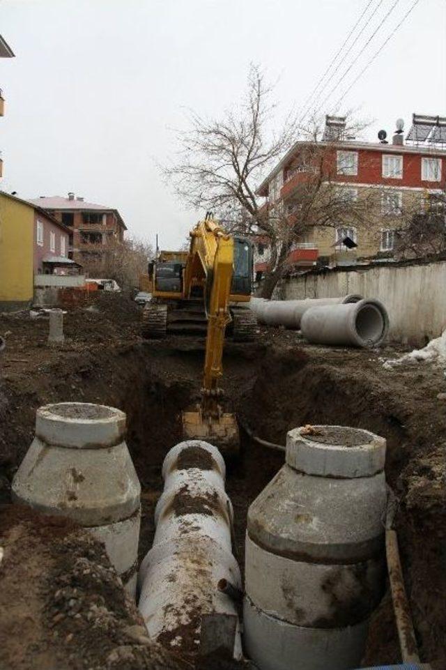 Bingöl Belediyesi’nden Yağmursuyu Hattı Çalışması