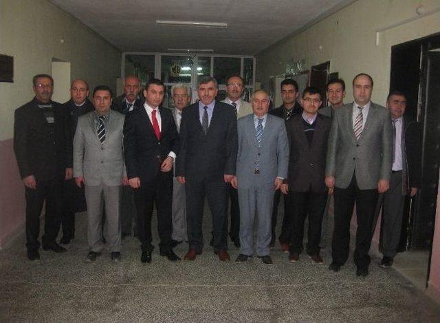 &Ccedil;i&ccedil;ekdağı Milli Eğitim M&uuml;d&uuml;r&uuml; Arslan, İl&ccedil;e Kaymakam Inursa&ccedil;an&rsquo;ı Makamında Ziyaret Etti 1