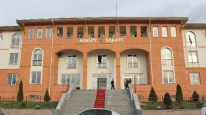 240 H&uuml;k&uuml;ml&uuml; Başvurdu