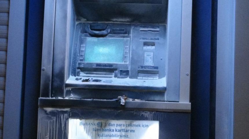 Cizre&rsquo;de 2 ayrı yere eş zamanlı saldırı