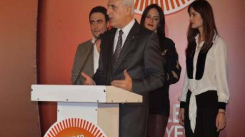 Esenler Halkı 2012'nin En Başarılı Isimlerini Se&ccedil;ti