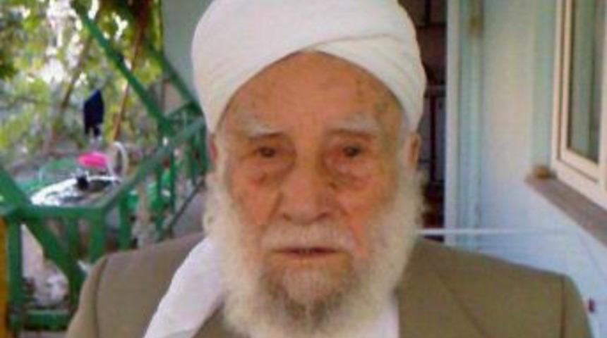 Cizre'li Şeyh &Ouml;mer Zahid 121 Yaşında Hakk'a Y&uuml;r&uuml;d&uuml;