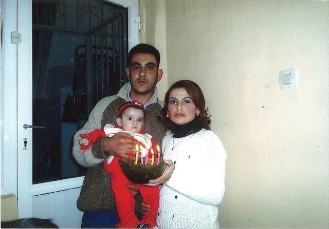 Kuşadalı Baba, Eşi Ve İki &Ccedil;ocuğundan Bir Haftadır Haber Alamıyor 1