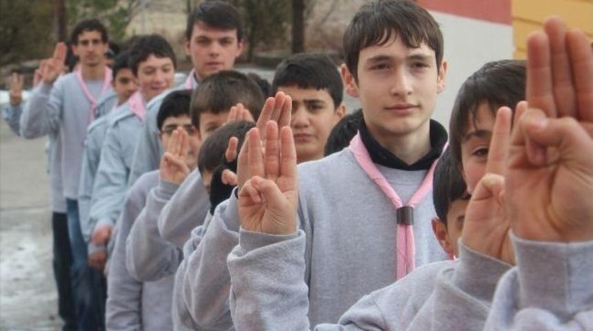 Pozitifli İzciler Kış Kampı Tamamlandı