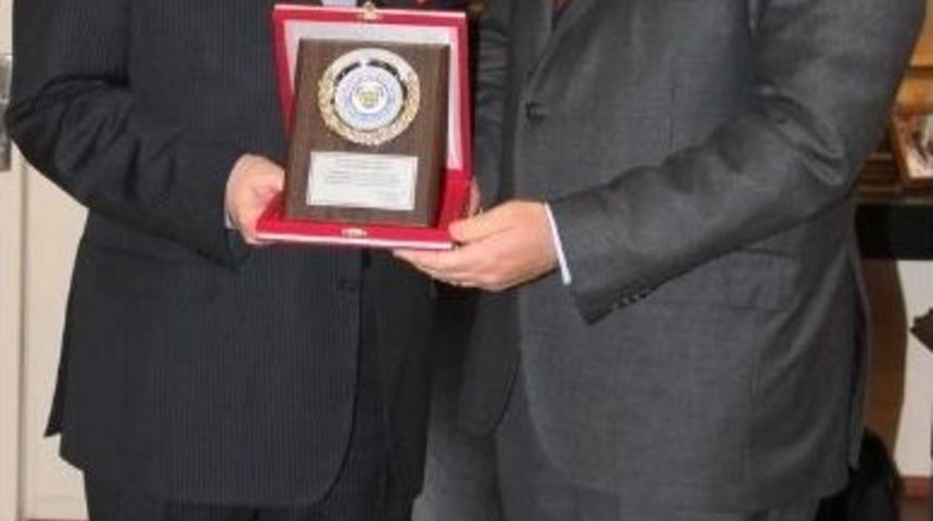 Konak Belediyesi&rsquo;nden Gen&ccedil;lerin Projelerine Destek