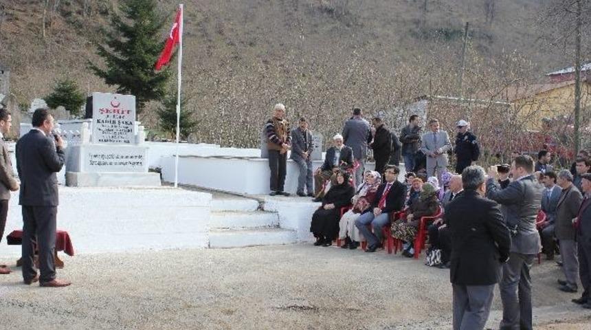 Şehit Olan Babası&rsquo;nın Mezarını 59 Yıl Sonra Buldu