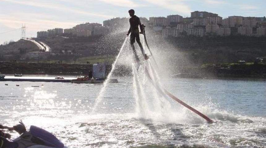 G&ouml;lkay U&ccedil;uracak