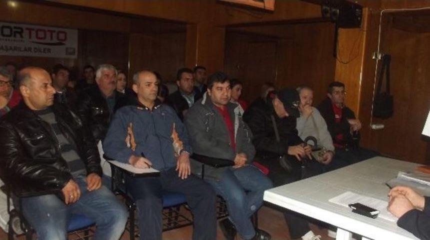 Antren&ouml;rler Toplantıda Bir Araya Geldi