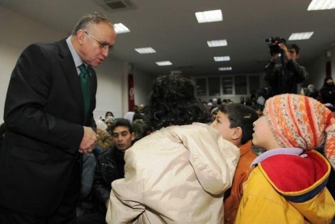 Gaziantep B&uuml;y&uuml;kşehir Belediyesi'nden 750 Suriyeli Aileye Gıda Yardımı