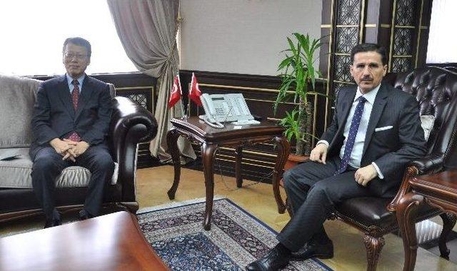 G&uuml;ney Kore İstanbul Başkonsolosu ndan Kocaeli Valisi ne Ziyaret 1