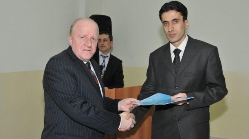 Om&uuml;sem Meb Onaylı Sertifika Verdi