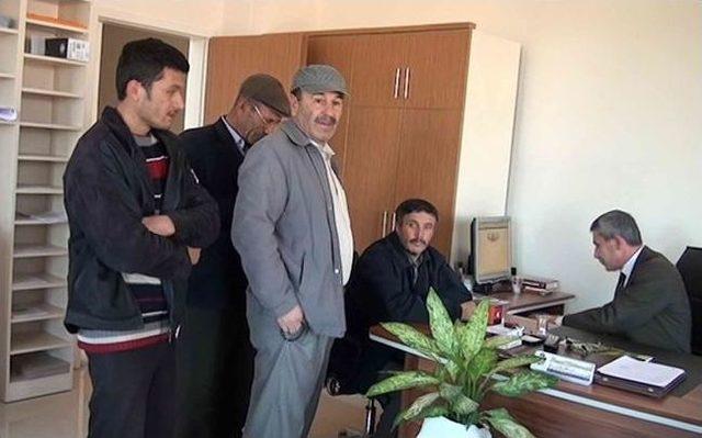 Simav&rsquo;da İlk 3 G&uuml;nde 90 Kişi Hac İ&ccedil;in Kayıt Yaptırdı 1