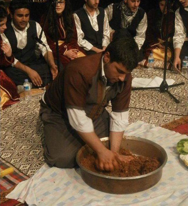 Komeks-der Kuruluş Yıld&ouml;n&uuml;m&uuml;n&uuml; Kutladı 1