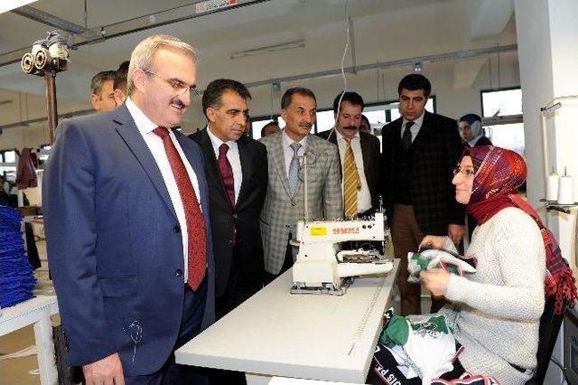 Vali Karaloğlu&rsquo;ndan Tekstilciye Moral Ziyareti 3