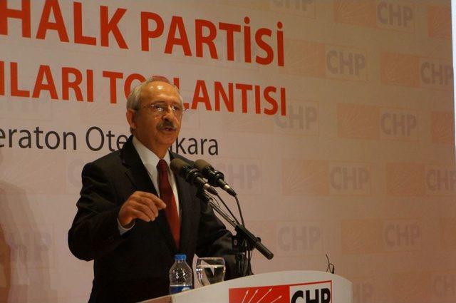 Kılıçdaroğlu: İktidar, CHP'li Belediye Başkanlarına Baskı Uygulamaya Çalışıyor