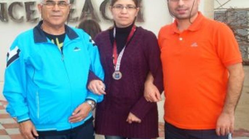 G&uuml;m&uuml;ş Madalya Osmangazi&rsquo;nin