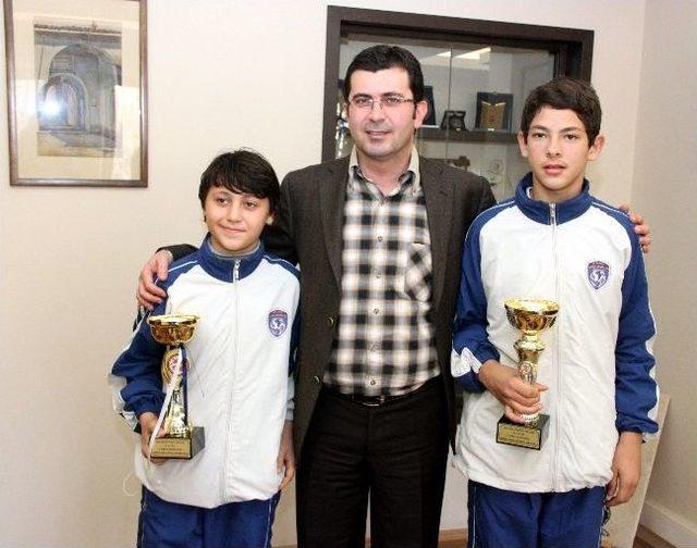 Bergama Gen&ccedil;lerbirliği Spor Kul&uuml;b&uuml;&rsquo;nden G&ouml;nen&ccedil;&rsquo;e Ziyaret 1