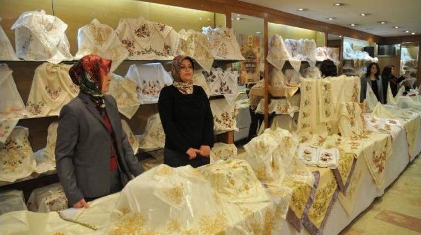 "el&rsquo;in Anlattığı Hikayeler" G&ouml;r&uuml;c&uuml;ye &Ccedil;ıkıyor