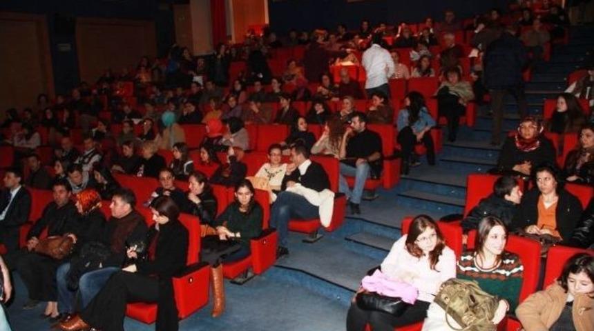 Akm&rsquo;de Herkesin Bildiği Sırlar