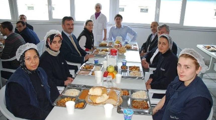 Yılmaz İş&ccedil;ilerle Yemekte Buluştu