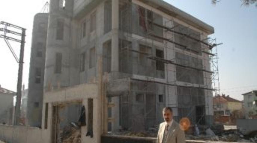 Kur'an Kursu Yardım Bekliyor