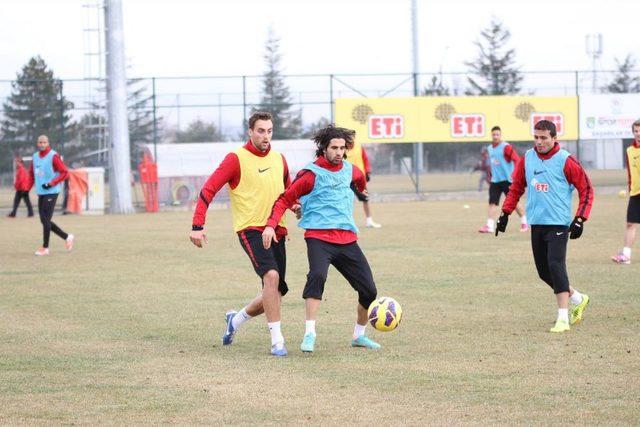 Eskişehirspor, Gençlerbirliği Maçından Puanla Dönmek Istiyor