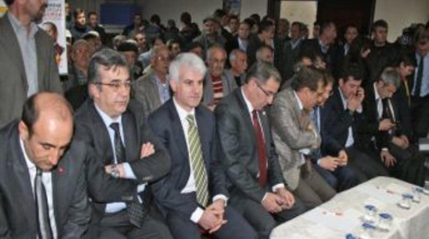 Şahin'den Anayasa A&ccedil;ıklaması