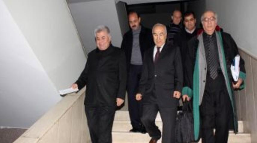 G&ouml;revini K&ouml;t&uuml;ye Kullandığı Iddia Edilen Durak, Bir Kez Daha Hakim Karşısında