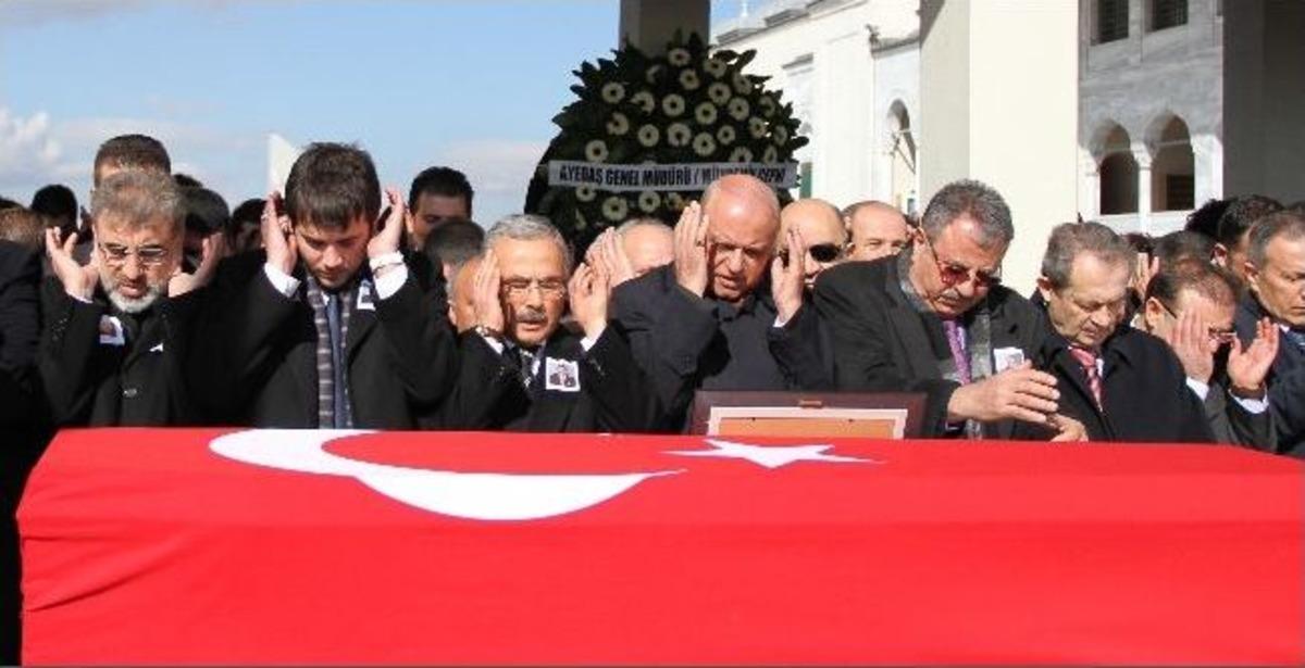 Tetaş Genel M&uuml;d&uuml;r&uuml; G&ouml;kkaya Son Yolculuğuna Uğurlandı