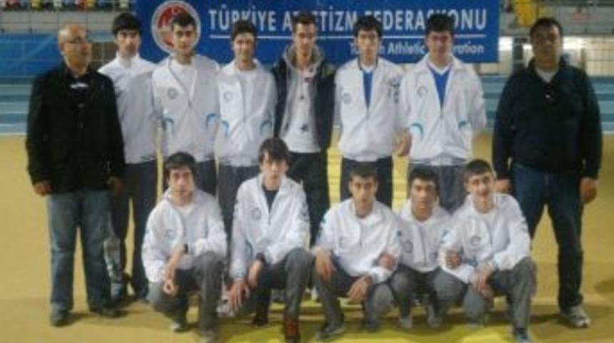 B&uuml;y&uuml;kşehir Gen&ccedil;lik Spor Başarıya Doymuyor