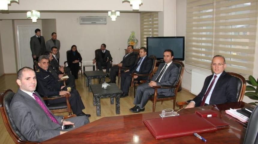 Vali Yurdakul&rsquo;dan G&uuml;roymak&rsquo;a Ziyaret