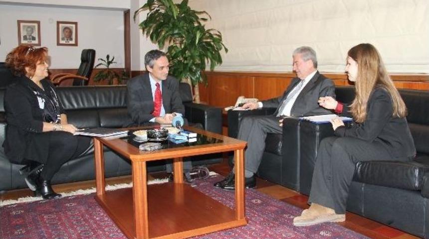 Abd Ticaret Ataşesi, B&uuml;y&uuml;kel&ccedil;iliğe Yapılan Saldırıyı Değerlendirdi